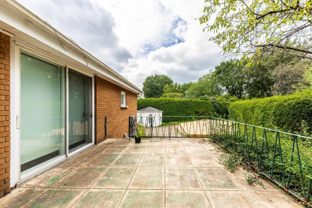 Spacious 4Br House Close To Dt Apartamento Brossard Exterior foto