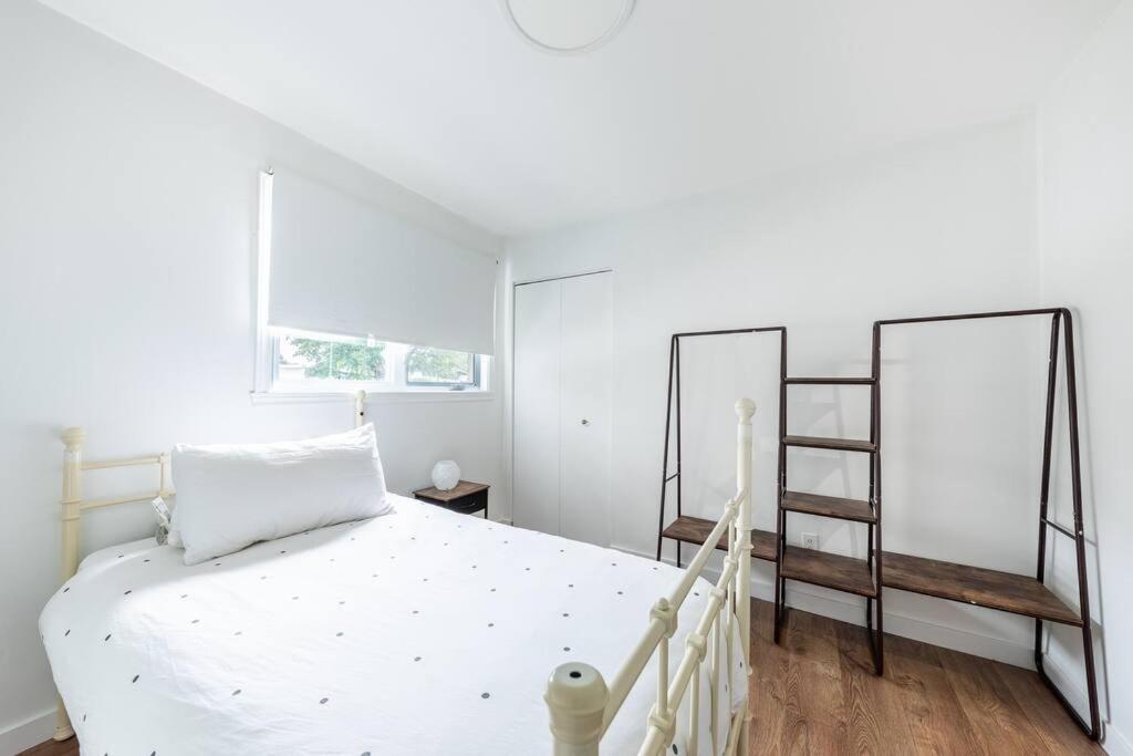Spacious 4Br House Close To Dt Apartamento Brossard Exterior foto